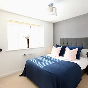 large-stylish-cambridge-house.cambridgehotelsuk.com/